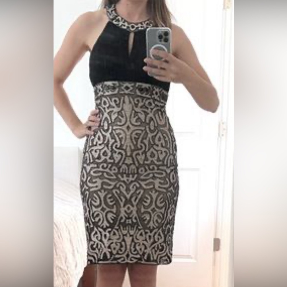 SUE WONG size 4 beaded Neiman Marcus dress